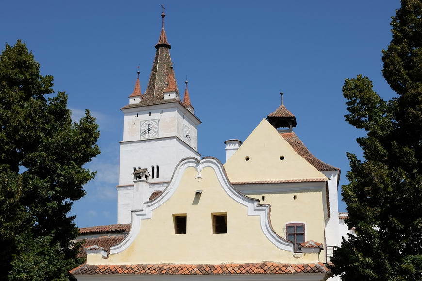 Biserica fortificată Hărman